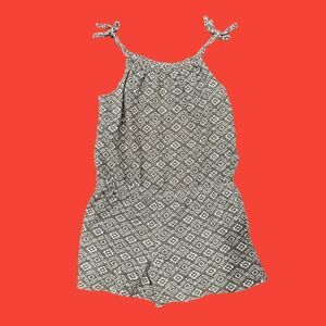 Old Navy Girls Sz 4T Grey Ikat Aztec Romper Shorts Sleeveless Neutral Outfit